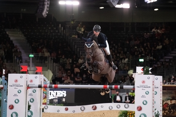 Harry Charles dominates in London Harry Charles dominates in London